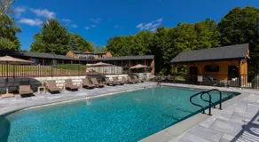 The Lodge by Sunapee Stays - Image 3