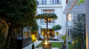 Villa du Square, Luxury Guest House - Image 5