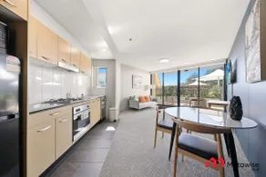 MetaWise BNB Modern 1Bed in Central Cronulla 6 - Image 3