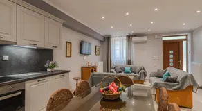 Dionysis Elegant Cozy Apartment - Image 2