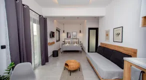 LA PLAZA luxury suites NEA VRASNA - Image 2