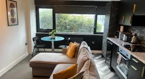Spacious & Stylish Self Contained Studio Apartments - Image 3