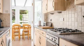 Lovely 4 Bedroom House in Central Bath - Image 5