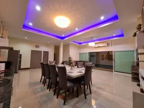 Luxury Pool Villa 5 mins to Phuket Old Town - Image 3