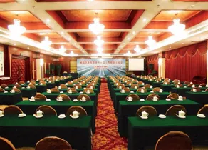 Yishan Business Hotel - Image 3