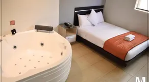 Hotel Mega - Image 2