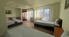 Hotel Le Baron - Image 2