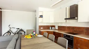 #inVilnius - Spacious & Bright 1BDR Apartment Shopping District with Parking - Image 2
