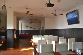 Hotel Sagar View - Image 3
