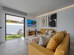 Chalet in Maspalomas with Heated Pool - Image 2
