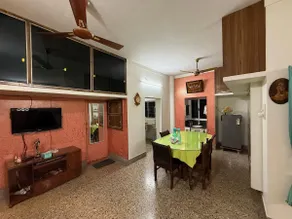 Spacious home on Prime Location - Image 3