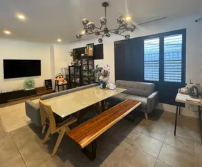 Décembre House - 24hrs Self Late Check-in Shared Home-style Accommodation in Belmont Central - Image 2