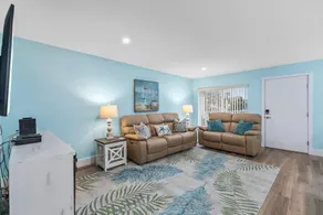 Coronado Arms Condominiums B-18 - Image 5