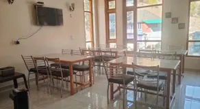 Hotel Cozy Haven - Image 4