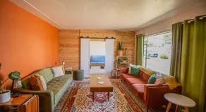 Cozy Home with Downtown View - Image 2