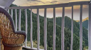 Nesta Narkanda Cottage, Rooms and Guided Treks - Image 5