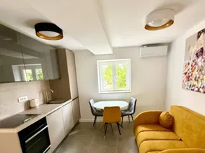 One-Bedroom Apartment With Terrace - Image 3