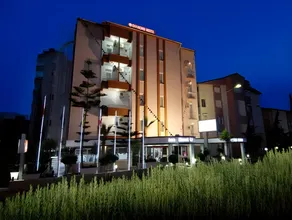 Lara Diamond Hotel - Image 4