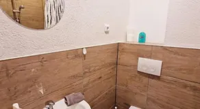 City Apartment - Image 4