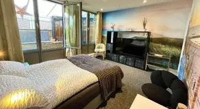 The London Skyline Penthouse - Image 2