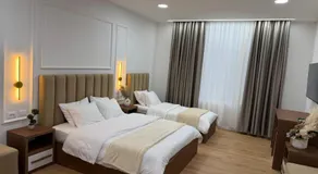 Loris Rooms - Image 2