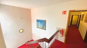 Hotel 194 - Image 4