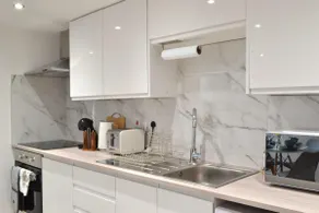 New Flat near Luton Airport FREE PARKING - Image 5