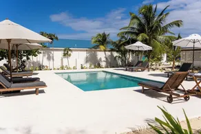 Pelican Beach Hotel - Image 3