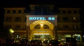 S2 Hotel - Image 5