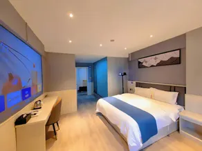 Enjoy Cosy Designer Cinema Apartment (Wanjiang Huanan MALL Flagship Store) - Image 5