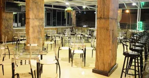 La Posh Hotel - Image 2