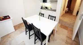 Cozy Apartment close to Cornavin Train Station and lake - Image 3