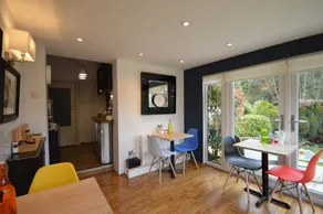 Rockmount Rooms & Apartment - Image 3