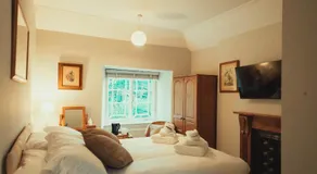 The Falcon Inn - Image 2