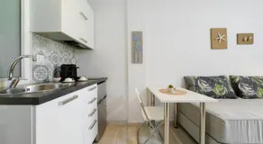 Kalliston Beach Apartments - Image 5