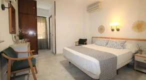 Hotel Canada - Image 2