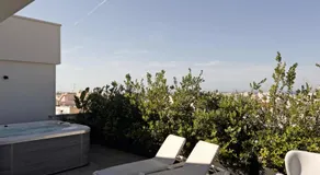 Emme Urban Suites - Image 2