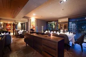 The Grandeur Boutique Hotel - Image 2