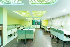 Capital O Hotel Laxmi Inn - Image 3