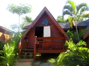 RoomQuest Golden Triangle Premium Collection - Image 5
