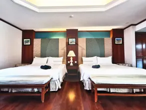 PD Private Pool Water Chalet Villa - Full Seaview - Image 2