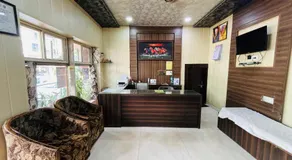 Hotel Paradise Stays - Image 4