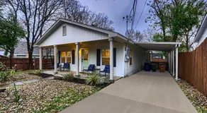 Walk to ACL, Fire Pit, Fenced Yard, SoCo Spot - Image 5