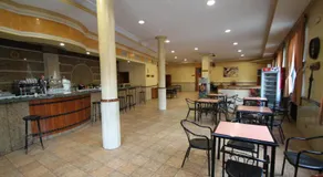 Hostal Restaurante Cuatro Caminos - Image 4