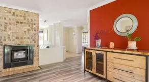 Spacious 4BR family retreat near mall at Forest Lake - Image 3