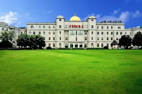 China Garden Hotel - Image 5