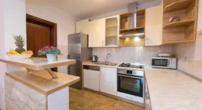 Apartment Marina Sea View & Jacuzzi - Image 2