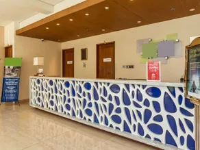 Zen Rooms Kuta Square Mall - Image 4