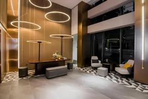 Home Inn Plus Nanjing Railway Station Xuanwu Lake - Image 4