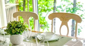 10 Branch Bungalow Treetop - Image 3